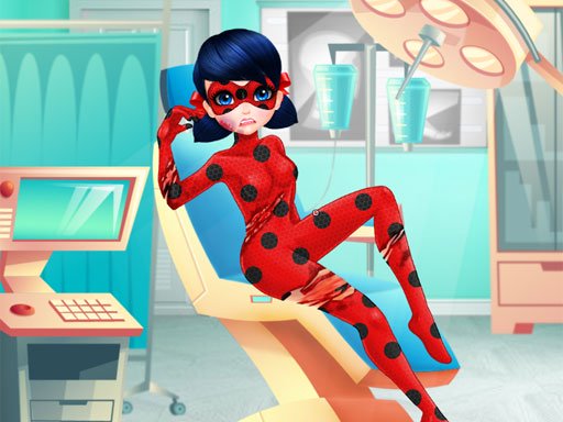 Dotted-Girl Ambulance For Superhero Online